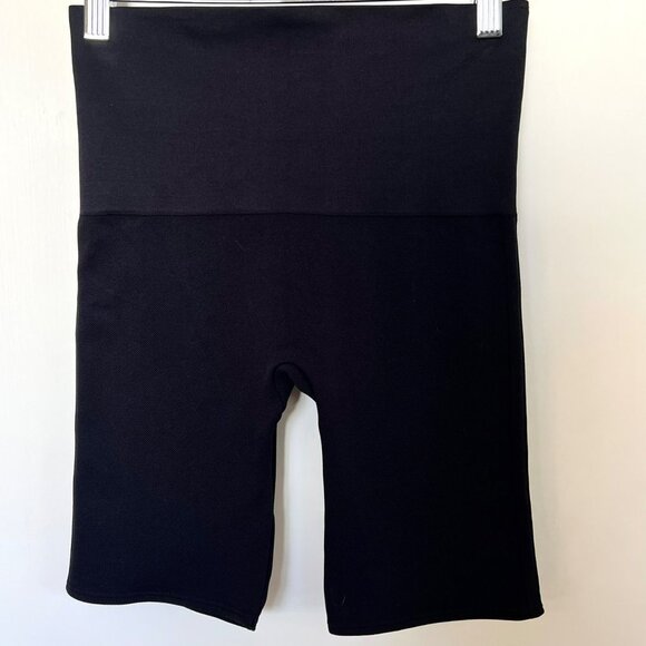 SPANX BLACK MID-RISE SHAPEWEAR MID-THIGH SHORTS SIZE MEDIUM - Picture 2 of 6